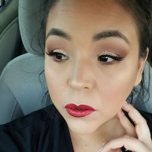 Meet your Posher, Sally